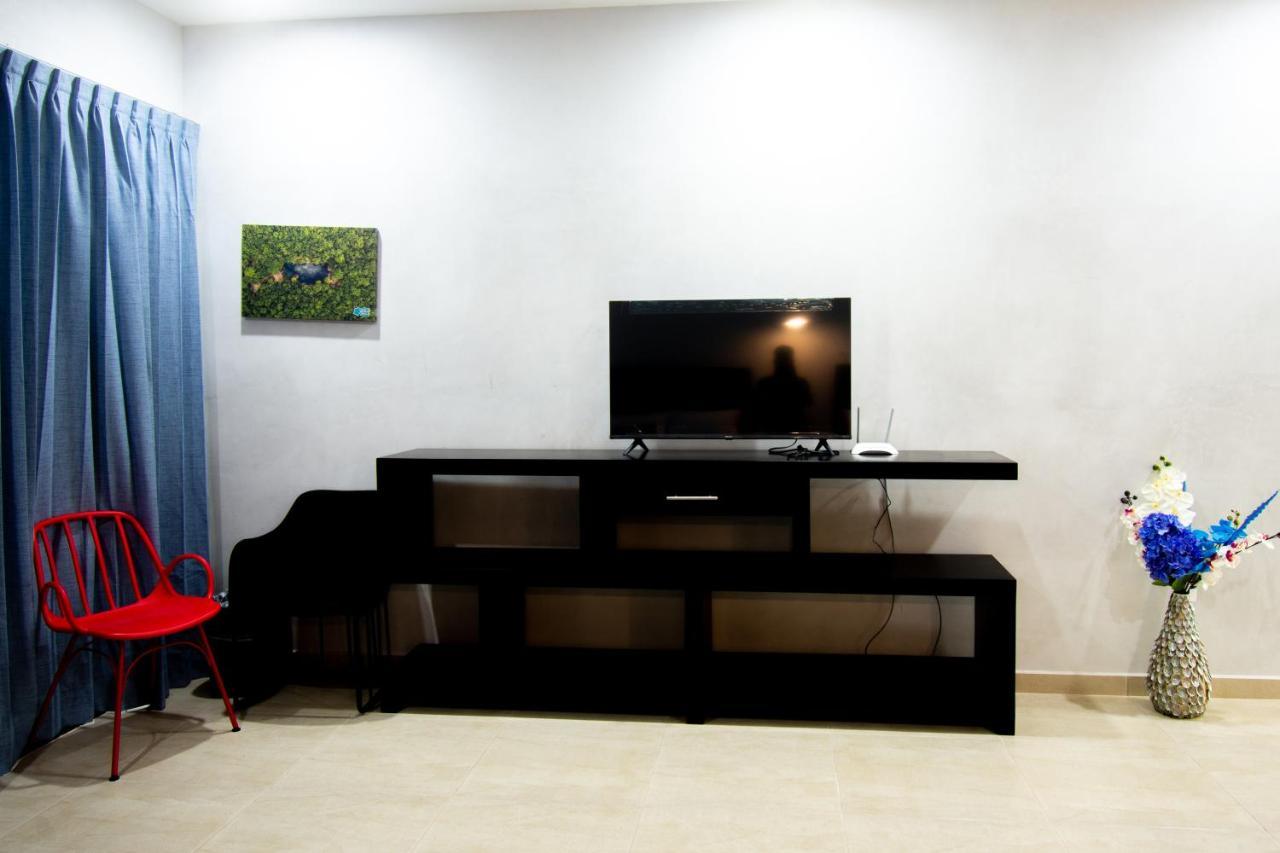 Hotel Casa Tortuga Tulum - Cenotes Park Inclusive Εξωτερικό φωτογραφία A television set