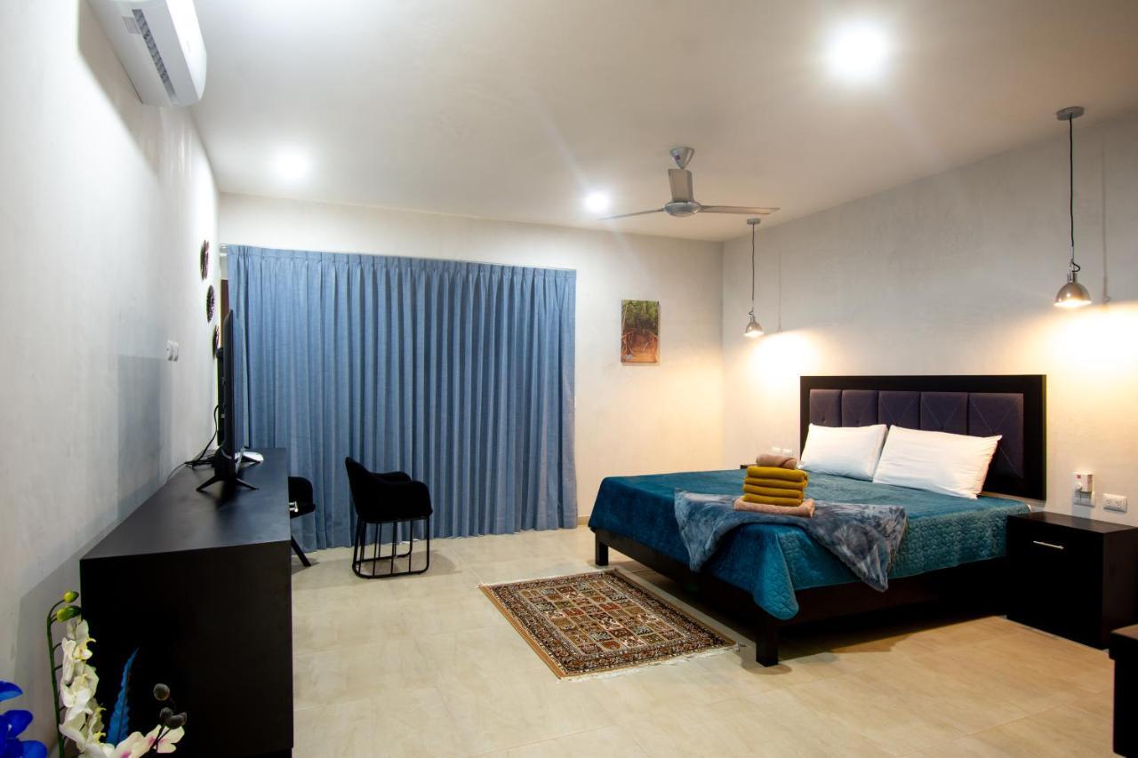 Hotel Casa Tortuga Tulum - Cenotes Park Inclusive Εξωτερικό φωτογραφία A bedroom in a hotel