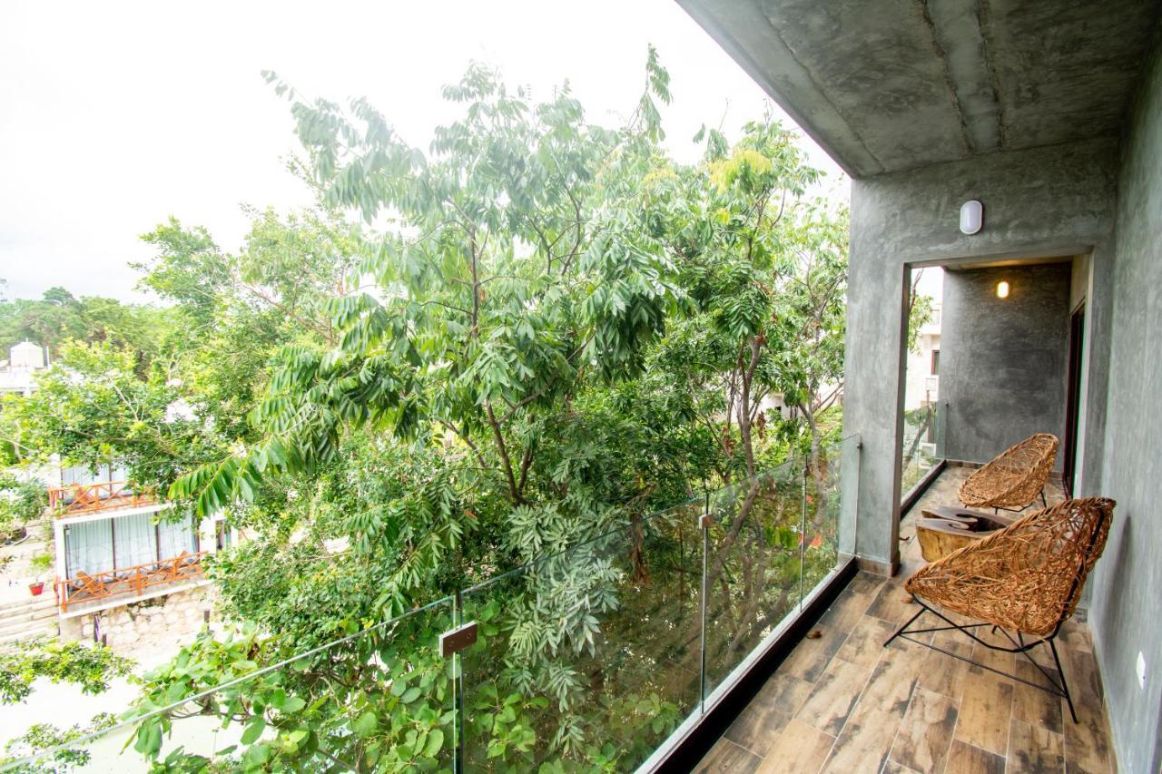 Hotel Casa Tortuga Tulum - Cenotes Park Inclusive Εξωτερικό φωτογραφία View from the balcony of the house