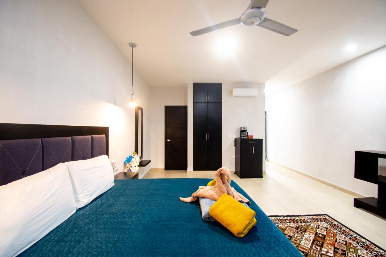 Hotel Casa Tortuga Tulum - Cenotes Park Inclusive Εξωτερικό φωτογραφία A room at the hotel