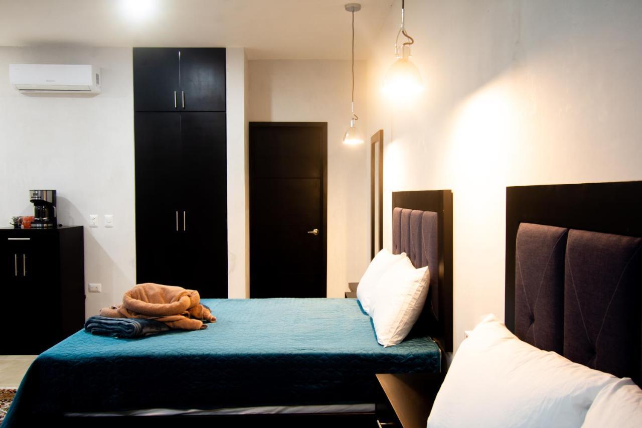 Hotel Casa Tortuga Tulum - Cenotes Park Inclusive Εξωτερικό φωτογραφία A bedroom in a serviced apartment in Lagos, Nigeria